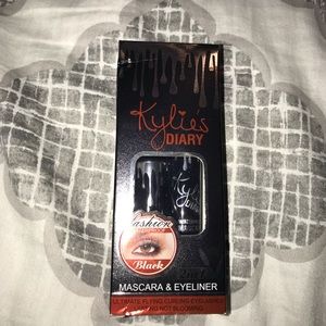 Waterproof eyeliner & mascara